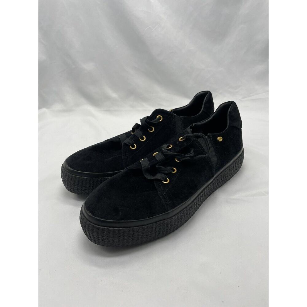 Caterpillar Women’s Thick Bottom Black Athletic Shoes Size 9